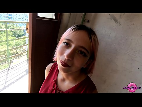 ❤️ Une étudiante sensuelle suce un étranger dans l'Outback - sperme sur son visage ❌ Vidéo de porno at fr.hentaizm.ru ❌❤