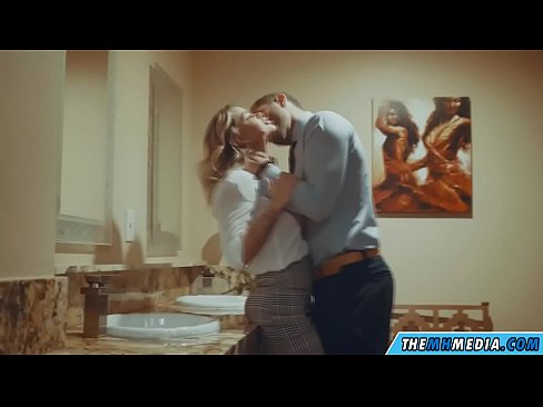 ❤️ Quand une blonde plantureuse vous séduit dans des toilettes publiques. ❌ Vidéo de porno at fr.hentaizm.ru ❌❤